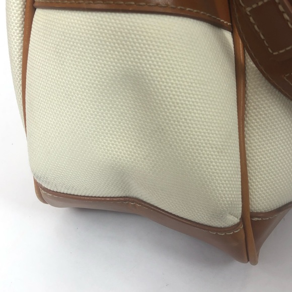 Liz Claiborne Women’s Shoulder Bag - Picture 15 of 16